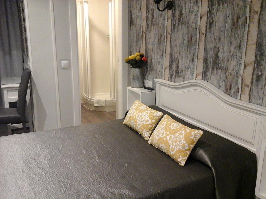 Hostal Don Alfonso Madrid Eksteriør billede